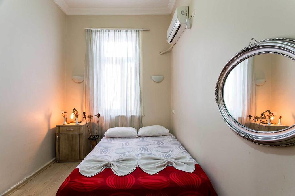 Laguna Otel Pansiyon Izmir Exteriör bild